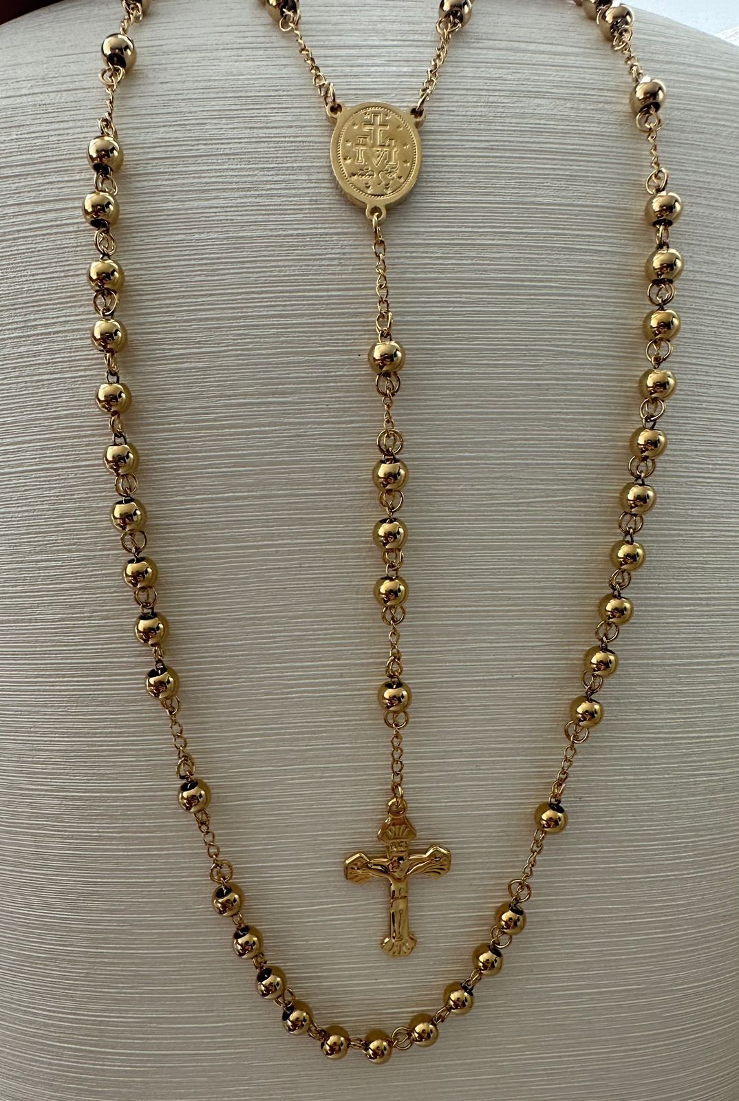 Elegante Collar Oro Brillante