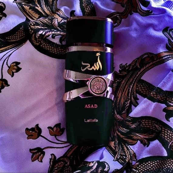 Lattafa Asad Eau de Parfum.